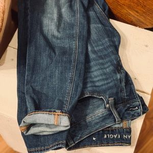 American Eagle mom jeans